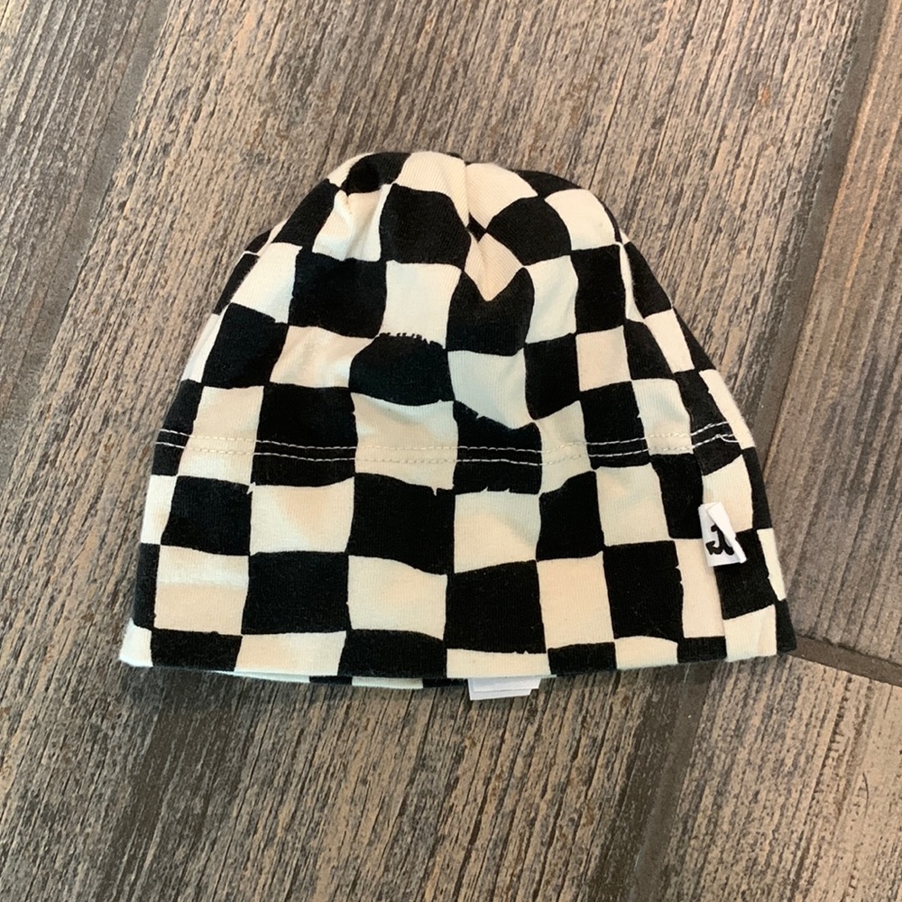 Now & Zoe Checkered Beanie